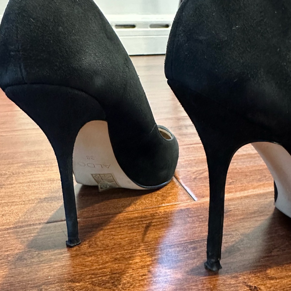 ALDO Black Genuine Suede Pumps with Original Box - Size 38 - Picture 6 of 16